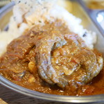 アフター アワーズ - マトンスネ肉カレー