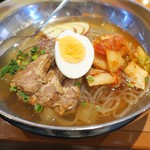 Anrakutei - 冷麺（太麺）