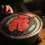 代官山 炭火焼肉 猿楽 - よさげな肉も注文！