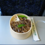 駅弁屋 - ｢いわてあぶり焼和牛弁当｣です｡