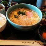 茶房 竹の子 - 玉子とじうどんセット
      ＋100円の玉子かけご飯バージョン