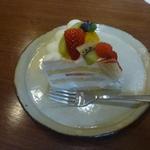 申虎 - カフェ ベーネさんの誕生日ケーキ