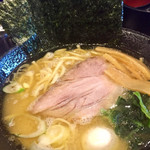 Ramen Nishikiya - 豚骨醤油ラーメン@750円   相変わらずクリーミーでポタージュ気味が美味しかった♪油多目にしてみたけど普通でいいかな。麺は固めが好み♪