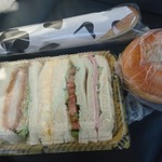パン工房 リヨン メロン館 - 