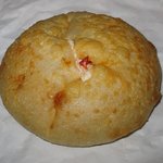 happy hoppe - 「チーズ＆トマト(\200)」。