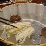 瓢嘻 - 鍋（野菜を煮ているところ）