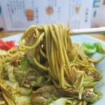 Fu Chan - 茹で麺を使った酸味勝ちのソース焼きそば