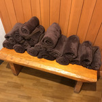 とんとん農場レストラン - 膝掛けをどうぞ