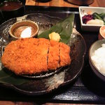 勝烈亭 新市街本店 - 厚揚げロースかつ膳