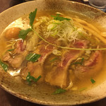 彩色ラーメン きんせい総本家 夢風 - 大和肉鶏の黄金塩らぁめん(1000円)