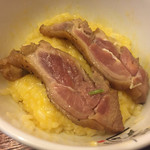 彩色ラーメン きんせい総本家 夢風 - 純血名古屋コーチン松風地鶏の玉子かけご飯(250円)