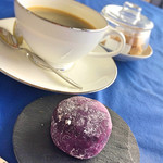 レストラン エタデスプリ - 紅イモ饅頭