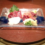 菅乃屋 - 上馬刺しの盛合せ