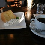 カフェ スロー - ドリンクケーキセット