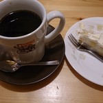 コメダ珈琲店 - たっぷりコーヒーとチーズケーキ