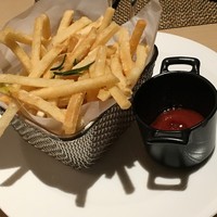  「メトロポリタングリル」 ヒルトン東京 - フライドポテト