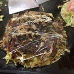 Okonomiyaki Yukiyoshi - モダン焼き   780円