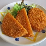 四日市港 第二船員会館 - ハムカツとコロッケ 300円（税込） も追加しました。