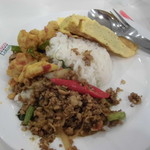 Tesco Lotus On nut Food Court - 盛合わせライス全景