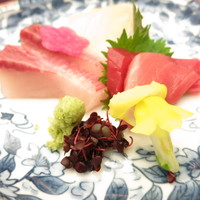 千羽鶴 - 向付　造り3種盛合せ　鮪　鰤　烏賊