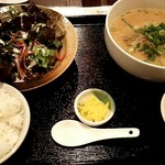 けむり屋＆フラワー - 白ゴマ坦々麺ランチ
