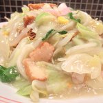 リンガーハット - 野菜たっぷり皿うどん 690円 の国産野菜367g