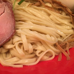 Japanese Soba Noodles 蔦 - 魚介出汁に浸かったあつもりの麺