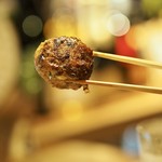 Sumiyaki Toritaka - ピリ辛にんにくつくね