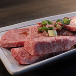 焼肉ホルモンこばやし - カルビ