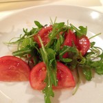 シシリヤ - フルーツトマトとルッコラ