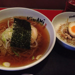 喜輪味 - 喜輪味ラーメン（醤油）と味玉焼豚丼のセット¥550