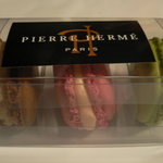 ピエール・エルメ・サロン・ド ・テ - マカロン
