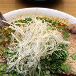 麺屋 つるる - シャキシャキの葱がたっぷりと