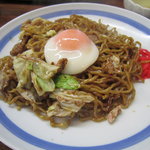 神田焼きそば 麺ヱ門 - 屋台のソース焼きそば￥６５０