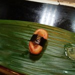 寿司源 - 赤貝ひも　握り