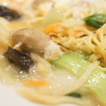 紅い扉の中華や 皆慶 - カニカニ