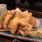 ウミネコ - カキと白子と横須賀野菜の天ぷら盛り合わせ