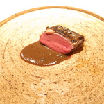 エクアトゥール - ラカン産ピジョンラミエ　鳩内臓のスモークソース