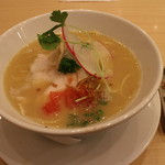 Ginza Kagari - 鶏白湯SOBA(950円、斜め上から)