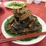 鼎富樓江浙餐廳 - 田うなぎの甘辛焼き、田うなぎって日本にはいないみたいですが甘辛くカリッと仕上げてあって私には好みの一品でした。
            