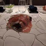 リストランテ カッパス - ローマのサラミと生ハムのサラダ