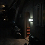 ルフュージュ - 入口です。