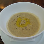 サラマンジェ ド ヨシノ - レンズ豆のポタージュ