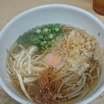 紀州屋 - 天かす、七味投入。