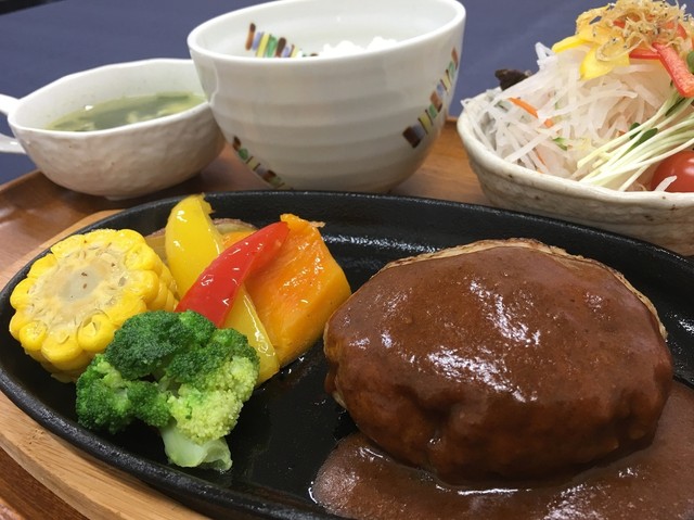 キッチンファーム エフズ ゲート（Kitchen Farm F's gate） - 富良野（食堂）の写真