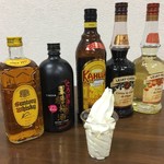 キッチンファーム エフズ ゲート - 大人のカップ生ソフトクリーム（各種リキュールがけ）