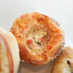 アート ブレッド ファクトリー - えびとアボカドのパン