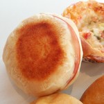 アート ブレッド ファクトリー - げんこつパニーニ