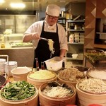 Shangri-La's Far Eastern Plaza Hotel - 