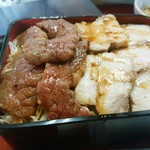 まんぷく処たぬき - お見事な飛騨牛ととろとろチャーシューです！